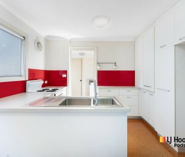 Spacious Two-Bedroom Townhouse in Peaceful, Convenient Location - Photo 2