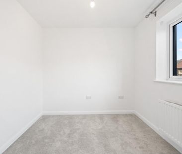 3 bedroom end of terrace house to rent - Photo 1