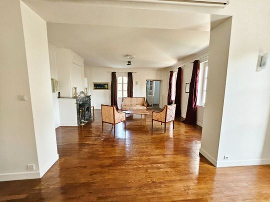 Location maison 5 pièces, 223.00m², Aussonne - Photo 1