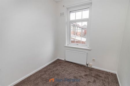 3 Bedroom House - Semi-Detached - Photo 3