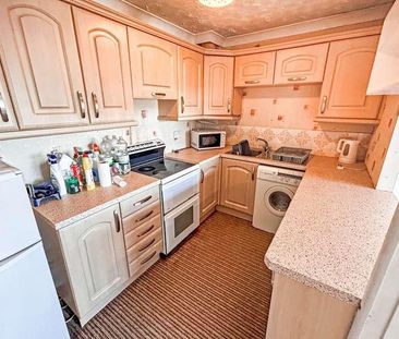 Red Lion Close, Tividale, Oldbury, B69 - Photo 1