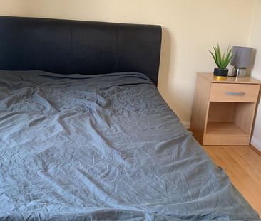 1 bedroom in a house share to rent - Photo 5