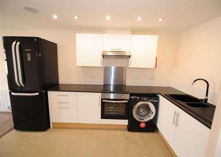 Liverpool Road, Irlam, M44 - Photo 5