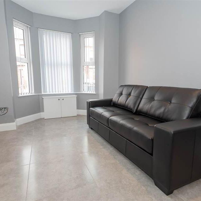 26 St. Albans Gardens, Belfast, BT9 5DR - Photo 1