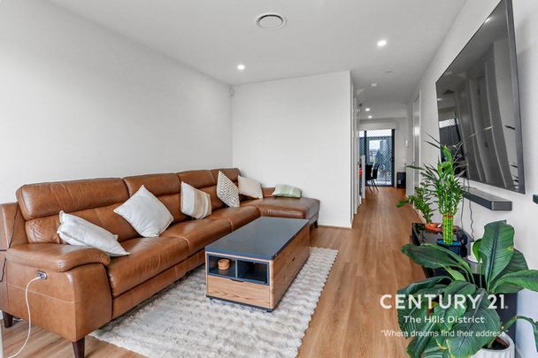 Modern Living Meets Ultimate Convenience - Photo 1