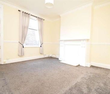 Ouchthorpe Lane, Outwood, WF1 - Photo 2