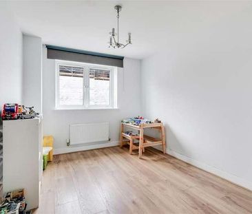 Meadowview Road, Raynes, SW20 - Photo 5