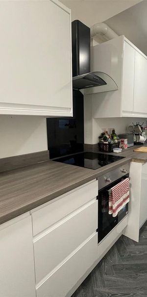 1 bed house share to rent in Renshaw Street, Burnley, BB10 - Photo 1