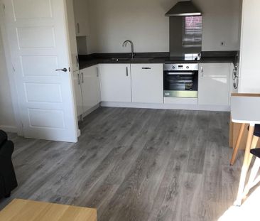 2 bedroom flat to rent - Photo 6