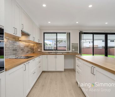 Modern Family Home Offering Space, Style and Convenience! - Photo 2