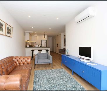 Stylish and Convenient - Photo 1