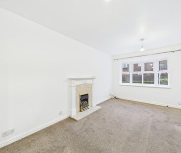 3 bedroom House to rent - Photo 2