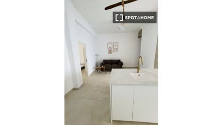 3 room luxury Flat for rent in Valencia - Photo 2