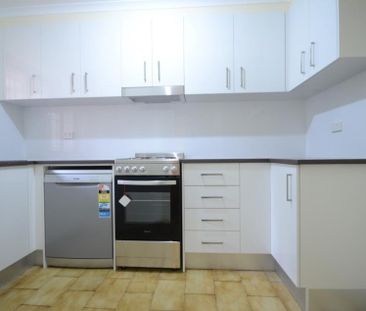 3 Bedroom Townhouse!! - Photo 6