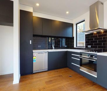 *Quality living in Seatoun Heights awaits—secure your new home now!* - Photo 6