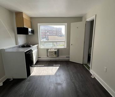 720 Princess St, Unit 222, Kingston, ON - Photo 2