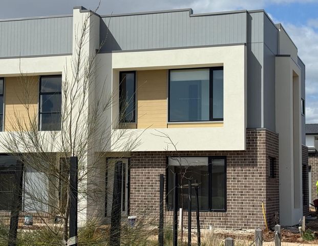 Brand New Modern Home! - Photo 1