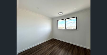 Near New Family Home - Photo 2