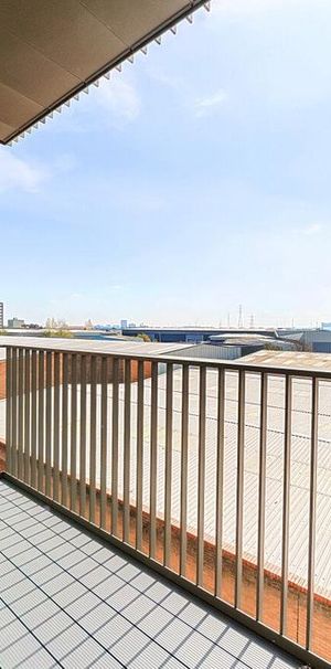 2 bedroom flat to rent - Photo 1