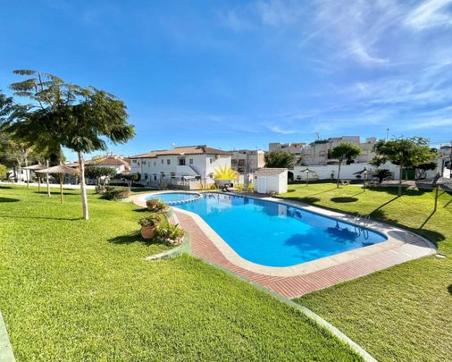 ONE-BEDROOM ATTIC APARTMENT - TORREVIEJA - Photo 1