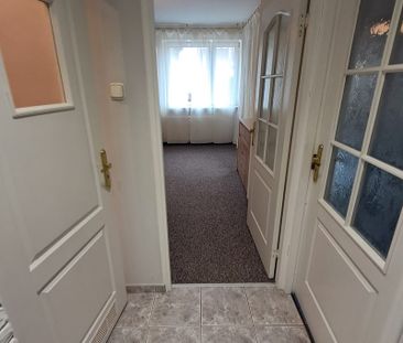 Mieszkanie o pow. 32.40m2, parter, balkon, umeblowane, Os. Tyniec - Zdjęcie 1