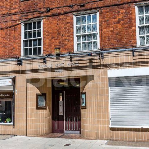 Located in a prime location in Bloomsbury close to all major universities - Photo 1