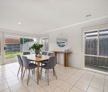 Comfortable Living with Modern Conveniences - Photo 4