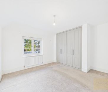 4 bedroom detached house to rent - Photo 5