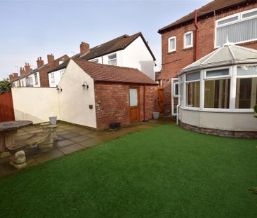 3 bedroom semi-detached house to rent - Photo 1