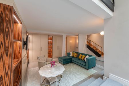 Renaissance palace-Leonardo - Photo 5