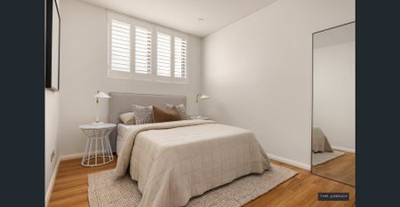 Light-Filled Designer Apartment in the Heart of Neutral Bay - Photo 2