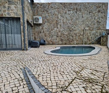 Moradia T3 remodelada com piscina e jardim para arrendamento em Alc... - Photo 1