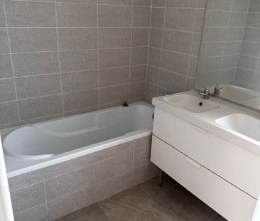 Rosu, Vila- Duplex, P+2. Imobil stil Italienesc! - Photo 1
