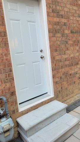 For Lease - 321 Atha Avenue, Richmond Hill, Ontario - Photo 3