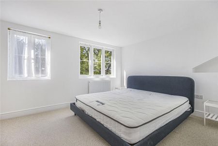 4 bedroom semi-detached house to rent - Photo 3