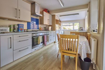 5 bedroom terraced house to rent - Photo 5