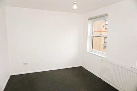 1 Bed Flat, Edmeston Close, E9 - Photo 3