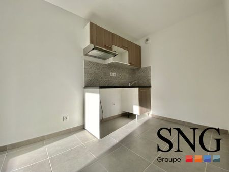 T3 AVEC TERRASSES ET PARKINGS - Photo 4