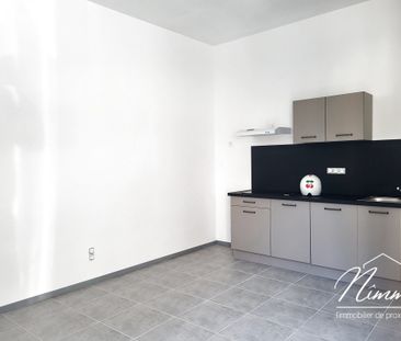 Location Appartement 1 pièce 21m² NIMES 30000 - Photo 2