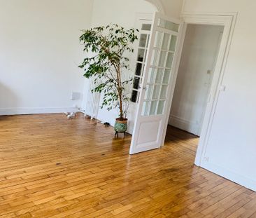 Location Appartement 4 pièces 70m² - Photo 2