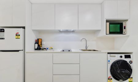 Studio 205 - Photo 5