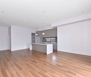 Modern Living, Generous Space & Everyday Comfort - Photo 5