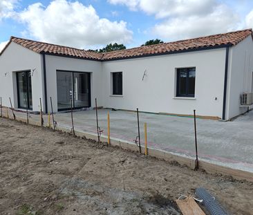 Location maison 4 pièces, 89.64m², La Garnache - Photo 1