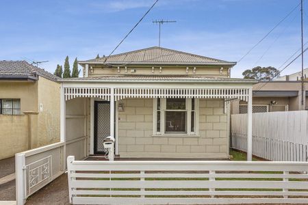 Picture Perfect - Photo 3