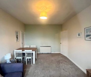 Top Floor Left, 33 Erskine Street, AB24 3NP, Aberdeen - Photo 4