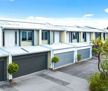 Stylish 3-Bedroom Townhouse in Brightwater! - Photo 6