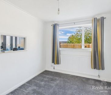 3 bedroom detached house to rent - Photo 5