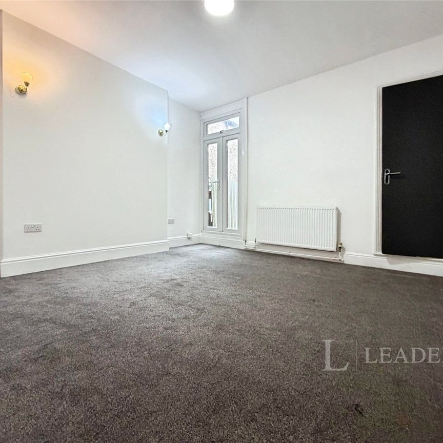 3 bedroom house to rent Reservoir Road, Erdington, Birmingham, West Midlands, B23 - Photo 1