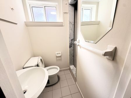 For Lease - 98 Newton Drive Unit# Basement, Toronto, Ontario - Photo 3