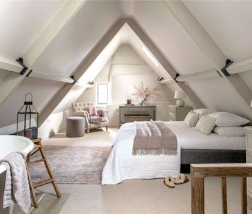 A stunning four bedroom house - Photo 4